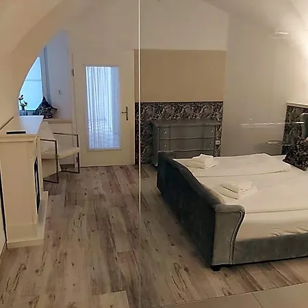 Ginzinger Szálloda Mauerkirchen